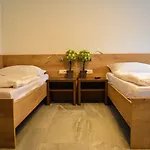 Wels Inn Hotel ゲストハウス ヴェルス