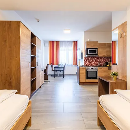 Wels Inn Hotel Βελς