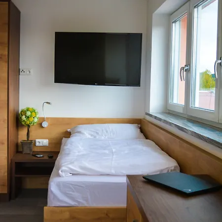 Vendégház Wels Inn Hotel
