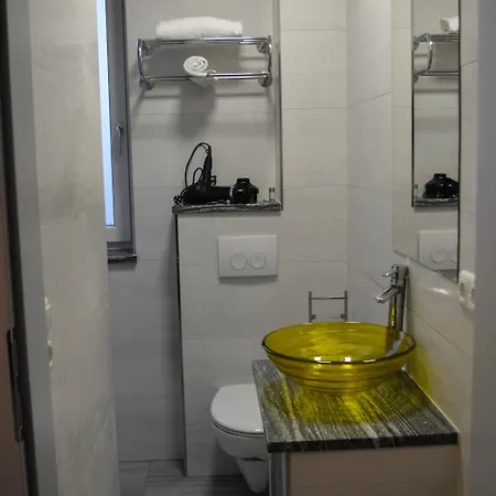 Konukevi Wels Inn Hotel