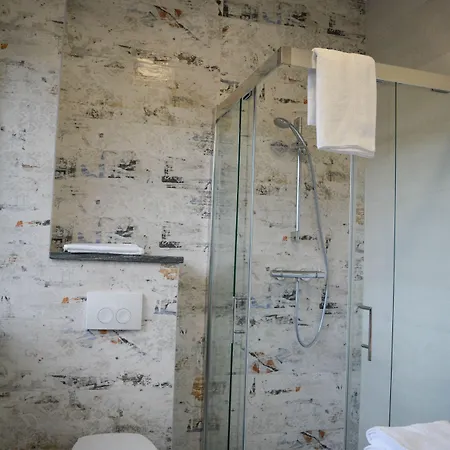 Wels Inn Hotel Βελς