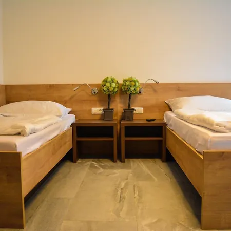 Wels Inn Hotel Vendégház Wels