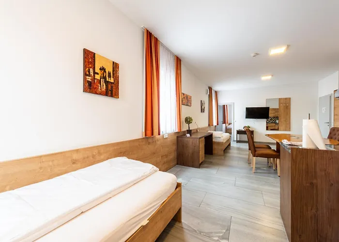 Wels Inn Hotel Maison d'hôtes 3*