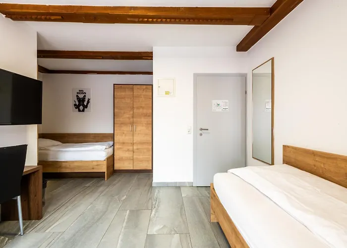 بيت ضيافة Wels Inn Hotel 3*