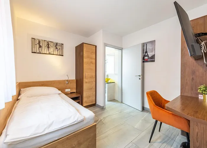 Wels Inn Hotel Βελς